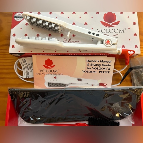 Voloom Classic 1.5 Inch Professional Volumizing Ceramic Hair Iron - White - Picture 5 of 6